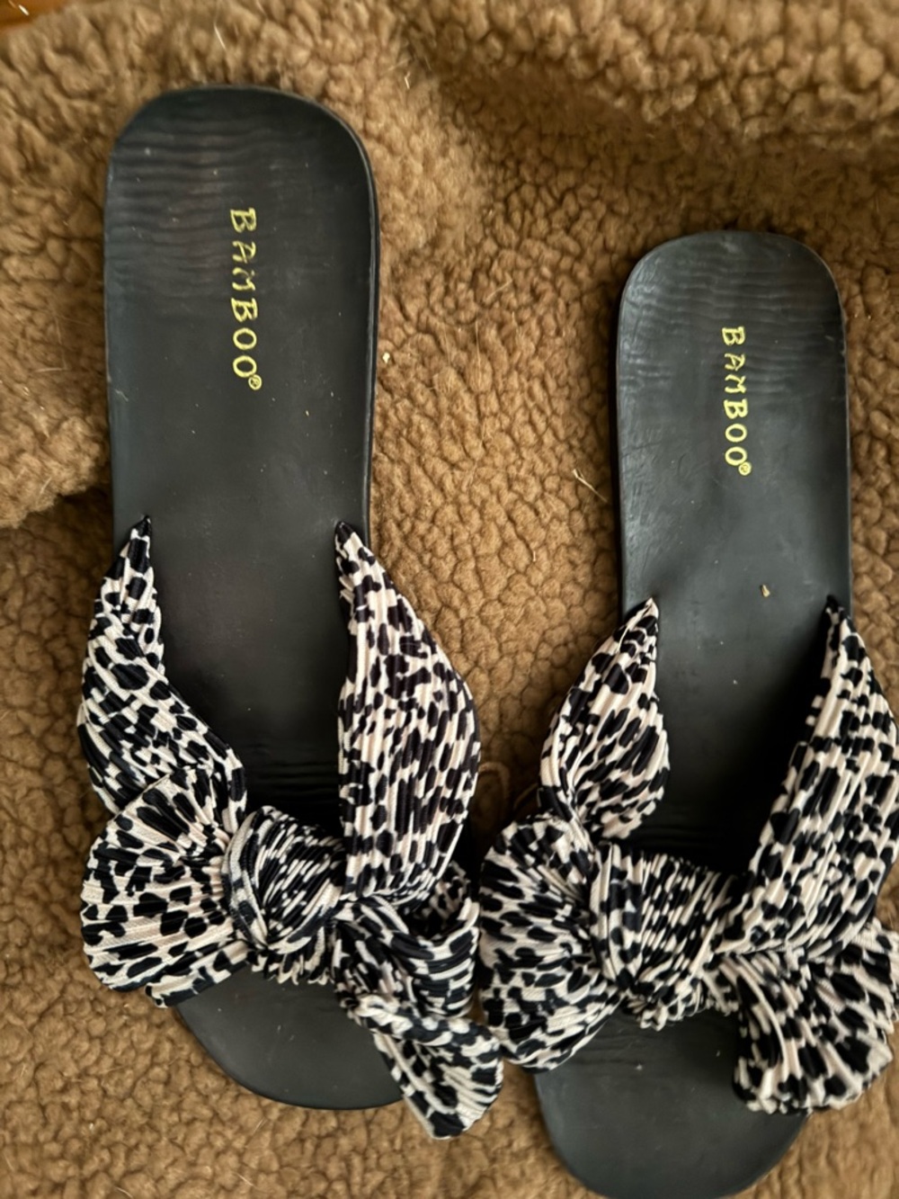 BAMBOO Black & White Knotted Slide Sandals